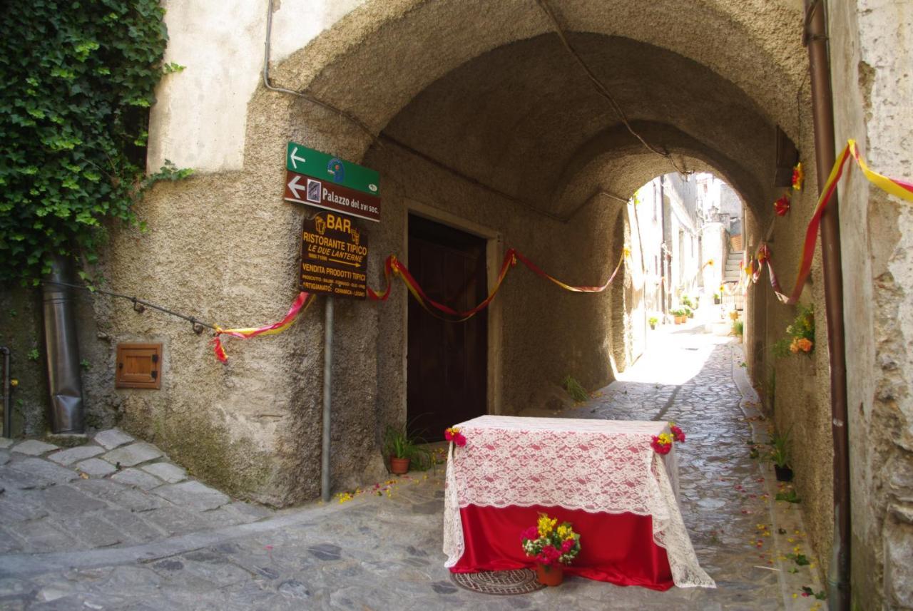 Le Due Lanterne Aieta Exterior foto