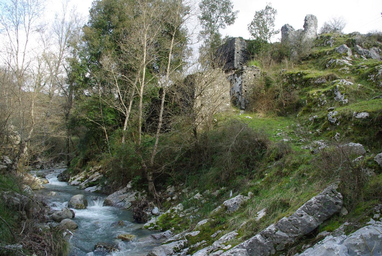 Le Due Lanterne Aieta Exterior foto