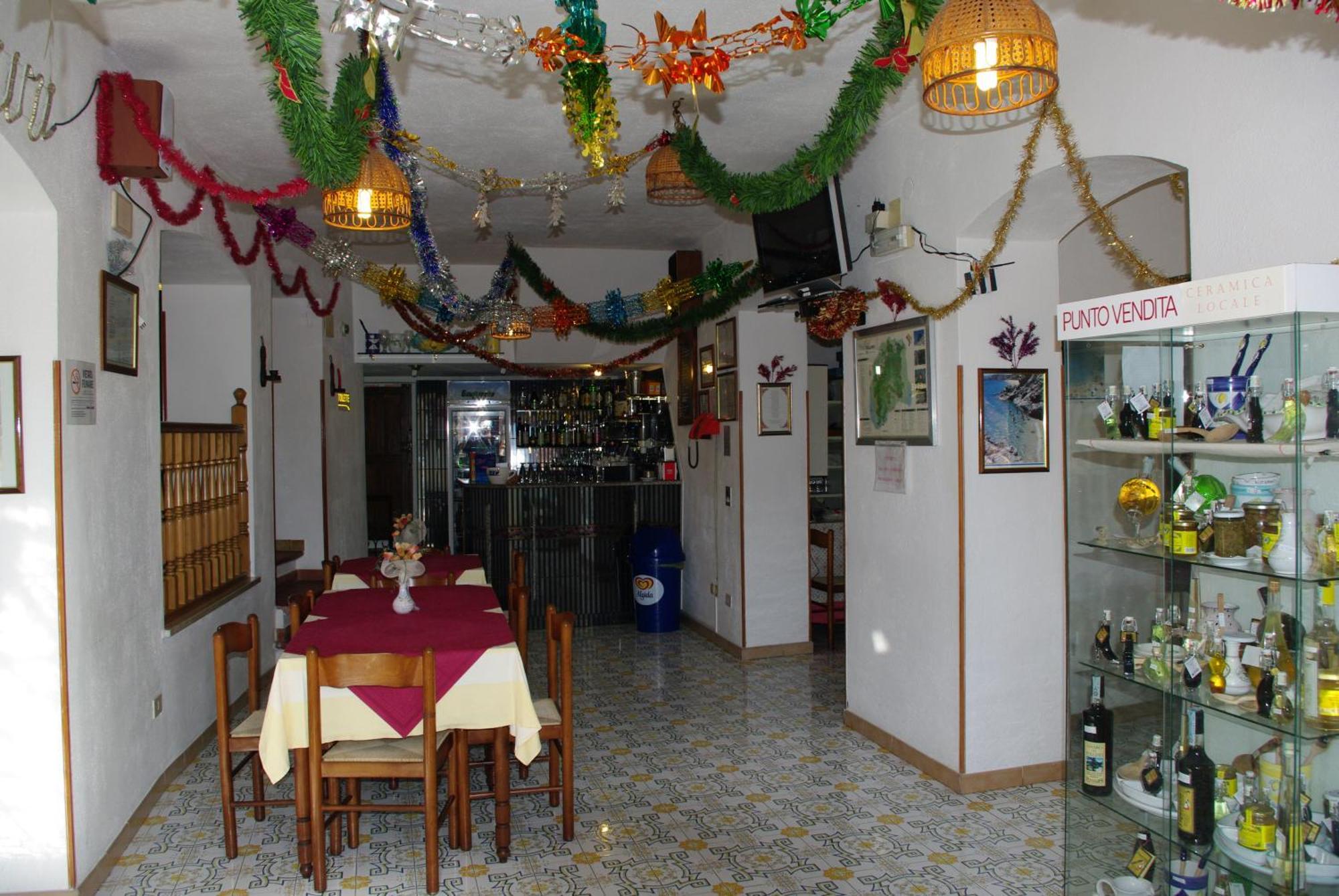 Le Due Lanterne Aieta Exterior foto